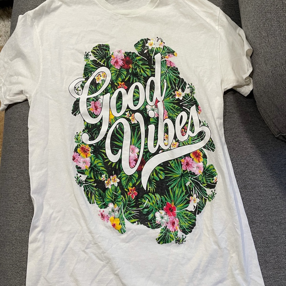 Graphic t shirt